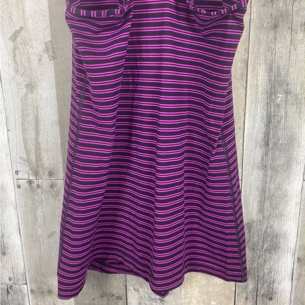 Lululemon Cool Racerback in Hyper Stripe Raspberry Glo Light / Plum Size 6 - Picture 8 of 13